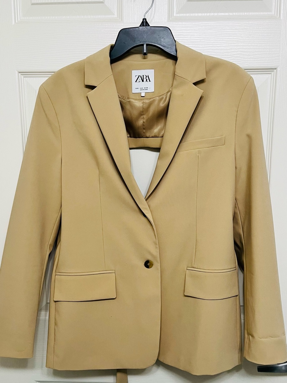 Zara Women's Camel tSingle-Button Blazer. Size S